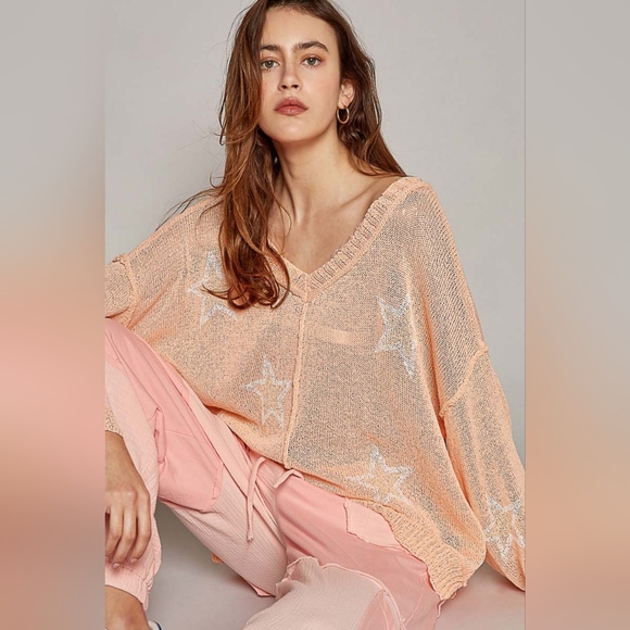 JUST IN!! POL V-Neck Long Sleeve Star Print Knit Top - Picture 1 of 5